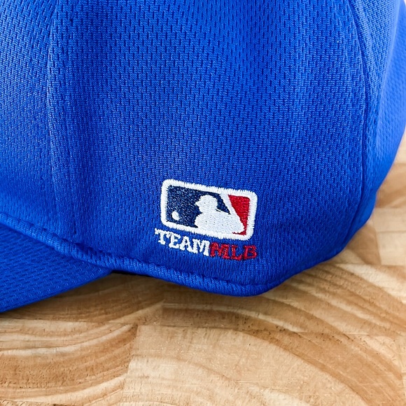 L.A. Dodgers Team MLB Blue and White Embroidered Adjustable Baseball Hat - Picture 6 of 12